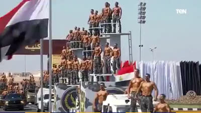 No es la cabalgata del orgullo gay, es el desfile de graduación de la policía de Egipto