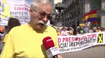 MADRILEN@S POR EL DERECHO A DECIDIR reclaman libertad para los presos políticos catalanes