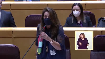 Senadora del PP a Irene Montero: "¿Es usted una mujer sumisa a un macho alfa? De mujer a mujer"