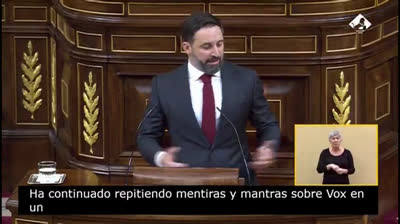 Santiago Abascal: "Hay miles y miles de homosexuales y mujeres que están de acuerdo con nosotros y no con ustedes"