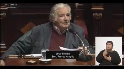 Pepe Mujica se despide del Senado.
