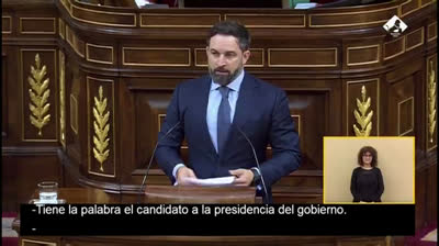Santiago Abascal a Pablo Casado: "Me ha recordado a la frase de Jardiel Poncela: ‘Si queréis los mayores elogios, moríos’”