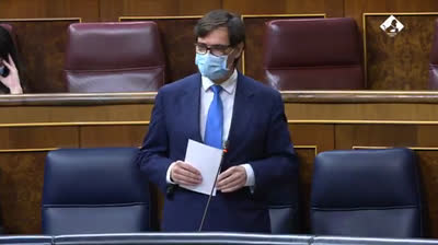 Salvador Illa a Carmen Riolobos: "Su prioridad es derribar al Gobierno, la mía derrotar al virus"