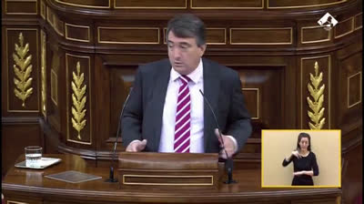 Aitor Esteban: "Si lo de los 15 días es un pin, pan, pun al Gobierno, no estoy de acuerdo"