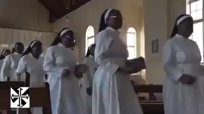Monjas de África bailando Jerusalema