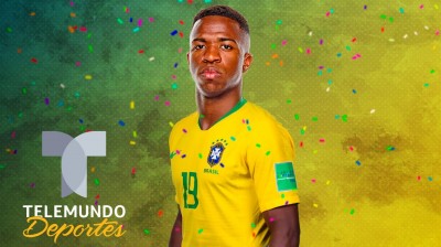 Vinicius se enfunda la elástica de la canarinha