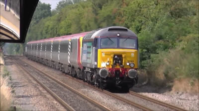 El Canon de Pachelbel interpretado por innumerables trenes