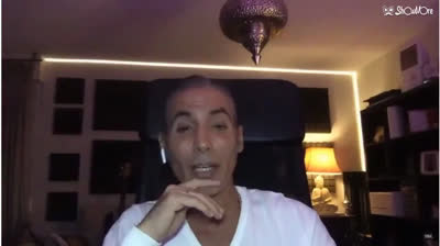 Pitingo en 2010 era apolítico y en 2020 le vale cualquier partido menos "Podemos, PSOE y Bildu"