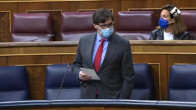 Salvador Illa a José Ignacio Echániz: "Yo tomo las decisiones mirando los datos no las encuestas"