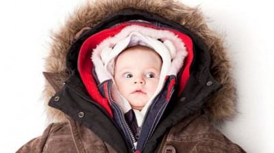 Bébé frissonnant et froid