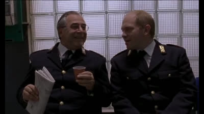 Distretto di Polizia 04x20 sotto tiro