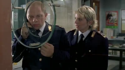 Distretto di Polizia 04x21 i conti col passato